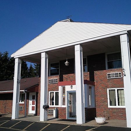 Colonial Inn Mercer-Grove City Экстерьер фото